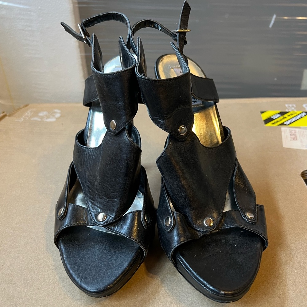 Steve Madden p-brad heels size 9M